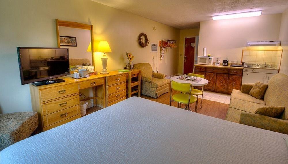 Picket Fence Motel St. Andrews By The Sea Екстер'єр фото