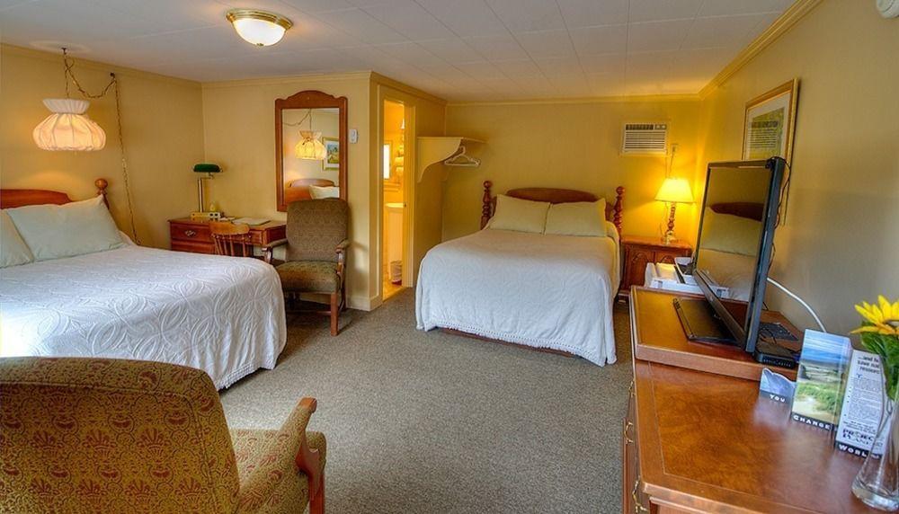 Picket Fence Motel St. Andrews By The Sea Екстер'єр фото
