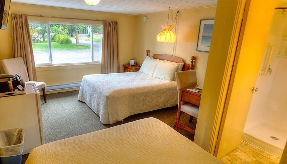 Picket Fence Motel St. Andrews By The Sea Екстер'єр фото