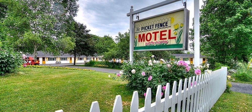 Picket Fence Motel St. Andrews By The Sea Екстер'єр фото