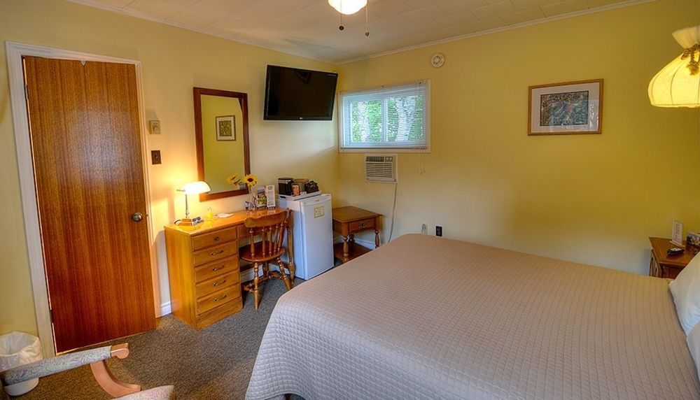 Picket Fence Motel St. Andrews By The Sea Екстер'єр фото